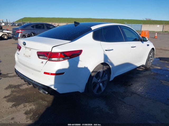 5XXGT4L39KG363613 KIA Optima S