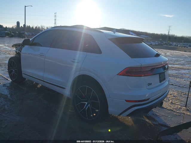 2022 AUDI Q8 WA1EVBF14ND007756 Photo 2
