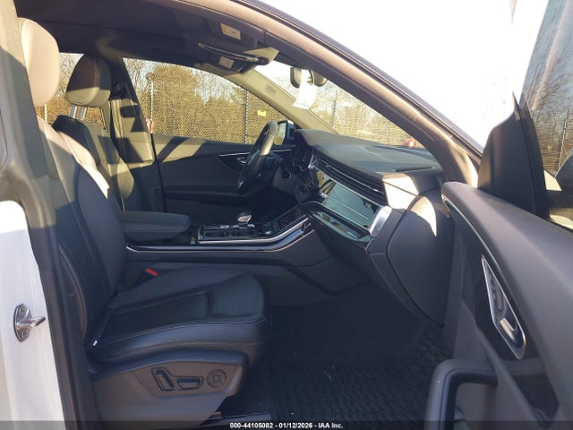 2022 AUDI Q8 WA1EVBF14ND007756 Photo 4