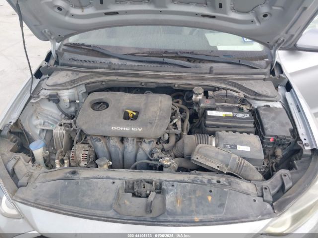 2017 HYUNDAI ELANTRA 5NPD74LF0HH167428 Photo 9