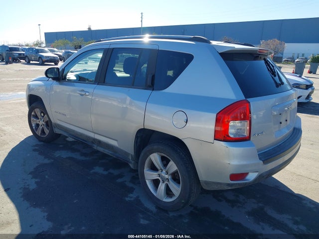 2012 JEEP COMPASS 1C4NJDEB7CD638358 Photo 2