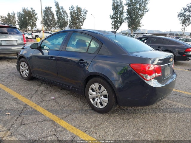 1G1PA5SG3E7196672 Chevrolet Cruze Ls Auto