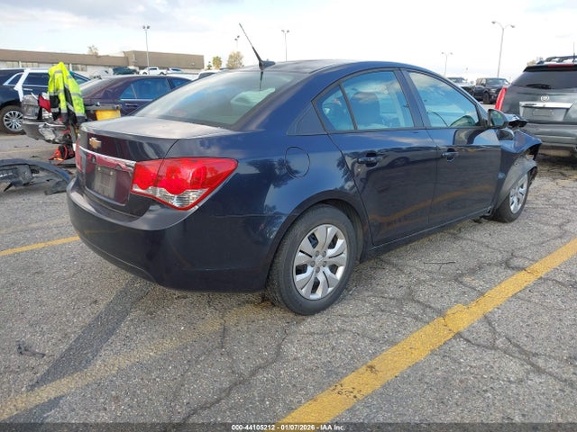 1G1PA5SG3E7196672 Chevrolet Cruze Ls Auto