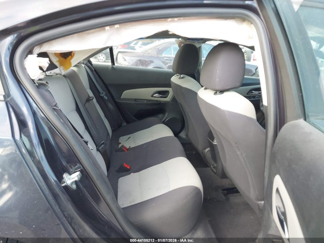 1G1PA5SG3E7196672 Chevrolet Cruze Ls Auto