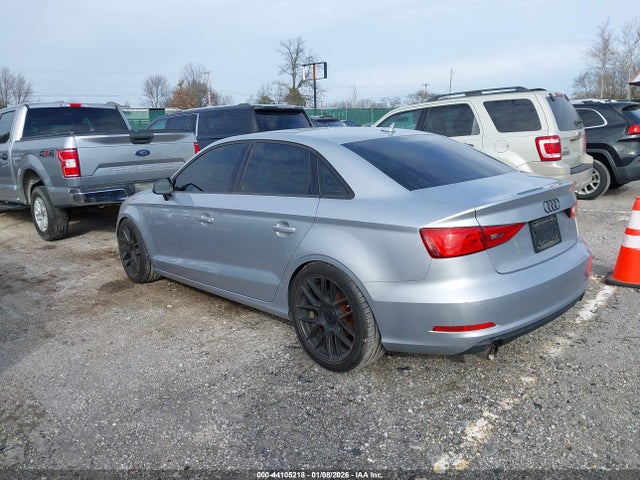 2016 AUDI A3 WAUB8GFF3G1117014 Photo 2