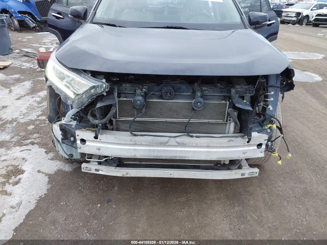 2019 Toyota Rav4 Hybrid Limited მანქანა იყიდება აუქციონზე, vin: 2T3DWRFV0KW013031, აუქციონის ნომერი: 44105308