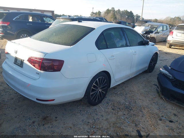 44105364 :رقم المزاد ، 3VWD17AJ1GM399472 vin ، 2016 Volkswagen Jetta 1.8t Sport مزاد بيع