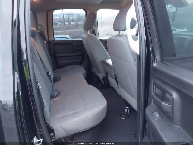 Aukcja sprzedaży 2019 Ram 1500 Classic Express  4x4 6'4 Box, vin: 1C6RR7FG6KS670256, numer aukcji: 44105366