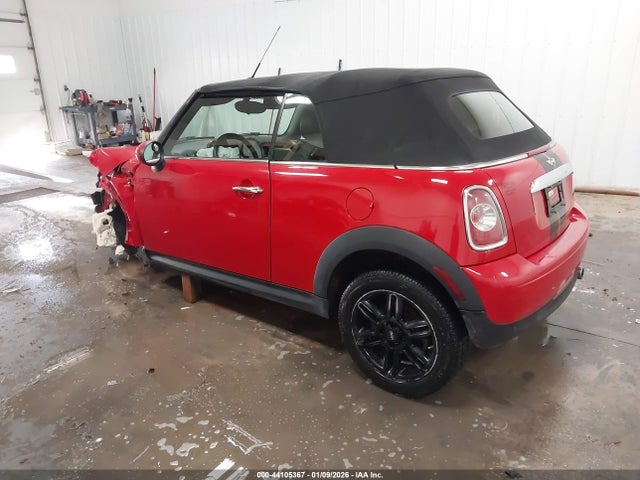 2014 MINI CONVERTIBLE WMWZN3C5XET861352 Photo 2