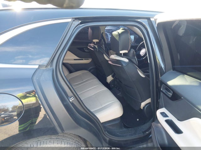 2019 JAGUAR F-PACE SADCJ2FXXKA395445 Photo 7
