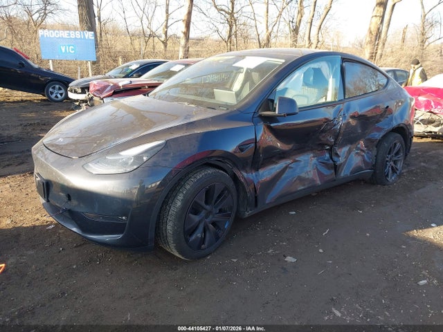 7SAYGDEE3SF300780 Tesla Model Y Long Range Dual Motor All-wheel Drive