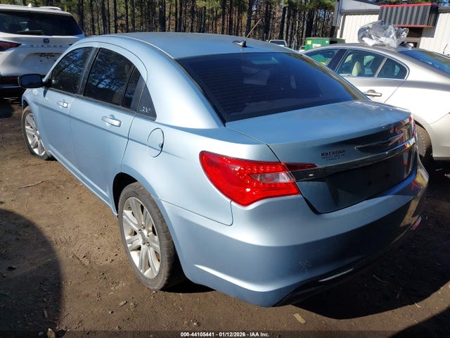 44105441 :رقم المزاد ، 1C3CCBBB0CN288158 vin ، 2012 Chrysler 200 Touring مزاد بيع