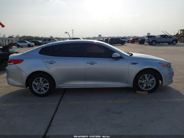 KNAGT4L35H5141824 KIA Optima Lx