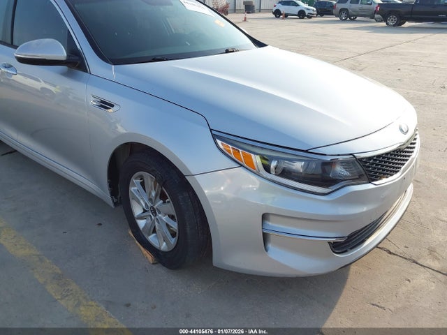 KNAGT4L35H5141824 KIA Optima Lx