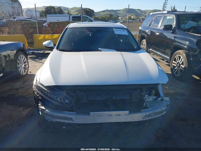 1HGCV3F94KA021731 Honda Accord Hybrid Touring