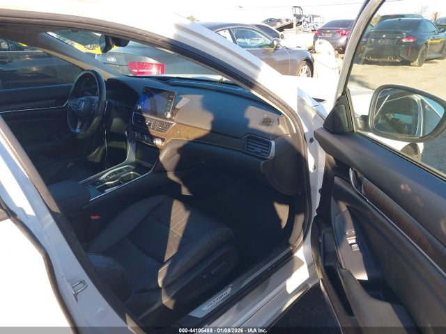 1HGCV3F94KA021731 Honda Accord Hybrid Touring