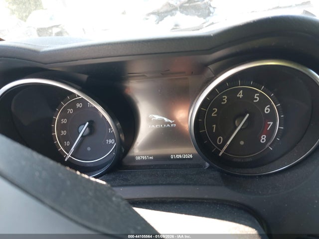 2016 JAGUAR F-TYPE SAJWB6BCXG8K32777 Photo 6