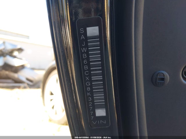 2016 JAGUAR F-TYPE SAJWB6BCXG8K32777 Photo 8