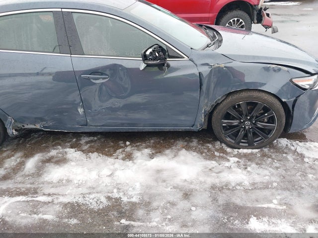 JM1GL1WY5M1613823 Mazda Mazda6 Carbon Edition