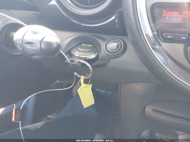 2011 MINI COOPER WMWSU3C57BT095208 Photo 10
