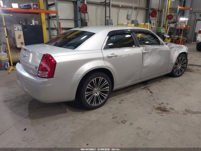 2010 CHRYSLER 300 2C3CA2CV4AH279712 Photo 3