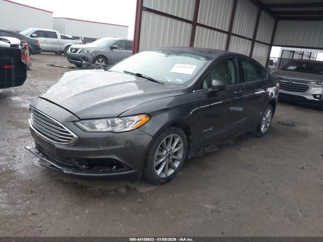 2017 Ford Fusion Hybrid S მანქანა იყიდება აუქციონზე, vin: 3FA6P0UU5HR330771, აუქციონის ნომერი: 44105633