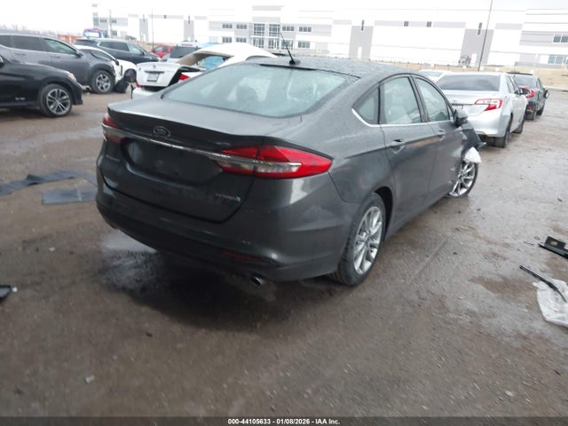 2017 Ford Fusion Hybrid S მანქანა იყიდება აუქციონზე, vin: 3FA6P0UU5HR330771, აუქციონის ნომერი: 44105633