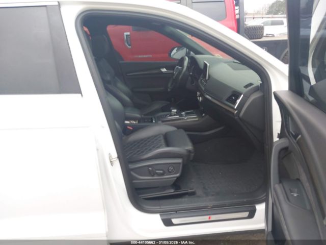 2018 AUDI SQ5 WA1C4AFY0J2047064 Photo 4