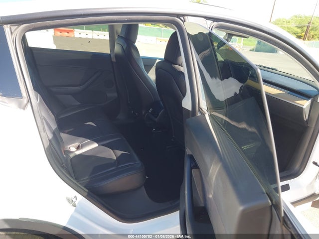2021 TESLA MODEL Y 5YJYGDEE5MF096757 Photo 7