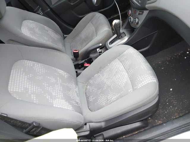 1G1JA6SHXG4170255 Chevrolet Sonic Ls Auto
