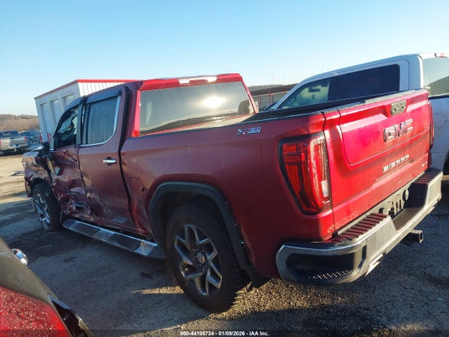 44105734 :رقم المزاد ، 3GTUUDED8NG618565 vin ، 2022 Gmc Sierra 1500 4wd  Short Box Slt مزاد بيع