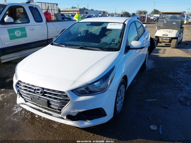 Hyundai ACCENT SE 2019 3KPC24A32KE040260 Image 2