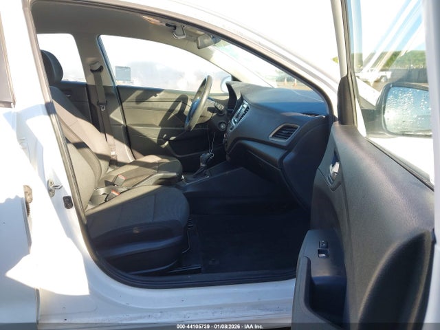 Hyundai ACCENT SE 2019 3KPC24A32KE040260 Image 5