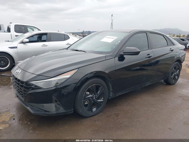 KMHLM4AG0PU458608 Hyundai ELANTRA SEL