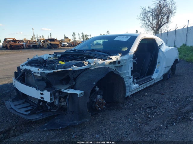 2021 CHEVROLET CAMARO 1G1FE1R73M0139720 Photo 1