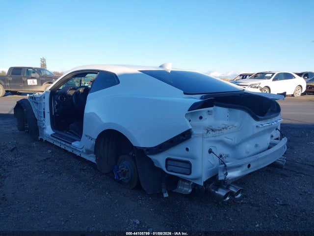 2021 CHEVROLET CAMARO 1G1FE1R73M0139720 Photo 2