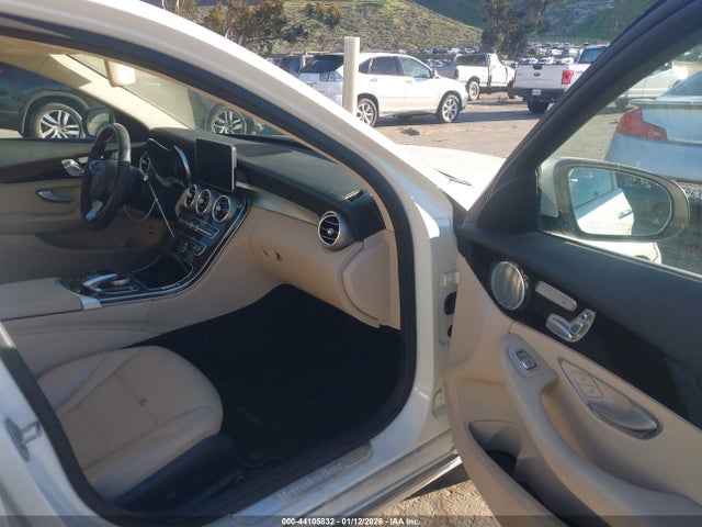 55SWF4JB9HU234276 Mercedes-Benz C 300