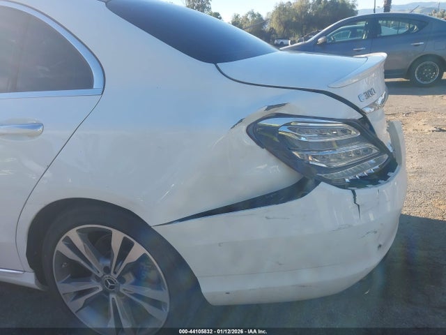 55SWF4JB9HU234276 Mercedes-Benz C 300