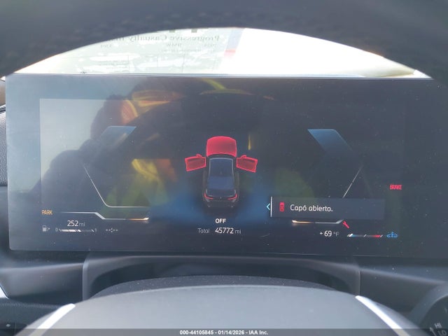 44105845 :رقم المزاد ، 3MW69FF01R8E19632 vin ، 2024 Bmw 330i مزاد بيع