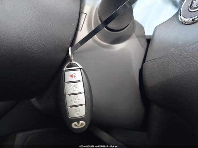 2014 Infiniti Q50 Premium მანქანა იყიდება აუქციონზე, vin: JN1BV7AR4EM692458, აუქციონის ნომერი: 44105866