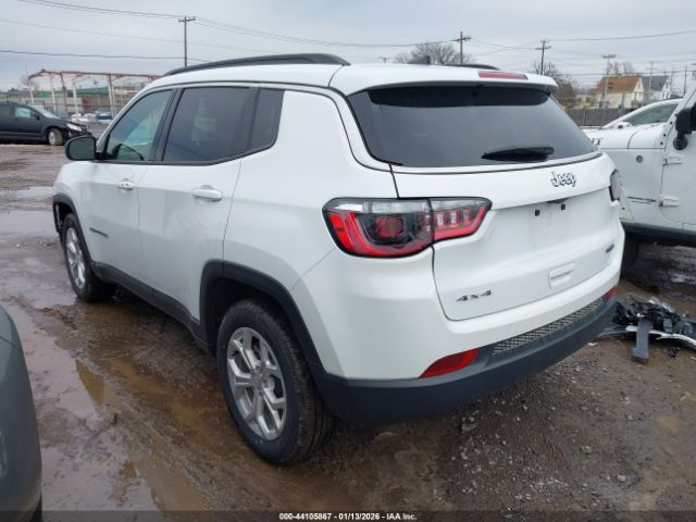 2024 JEEP COMPASS 3C4NJDBN2RT109806 Photo 2