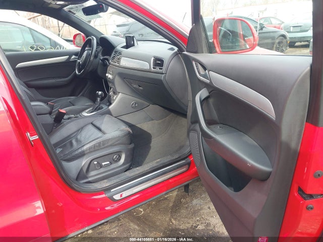 2018 AUDI Q3 WA1JCCFS6JR001277 Photo 4