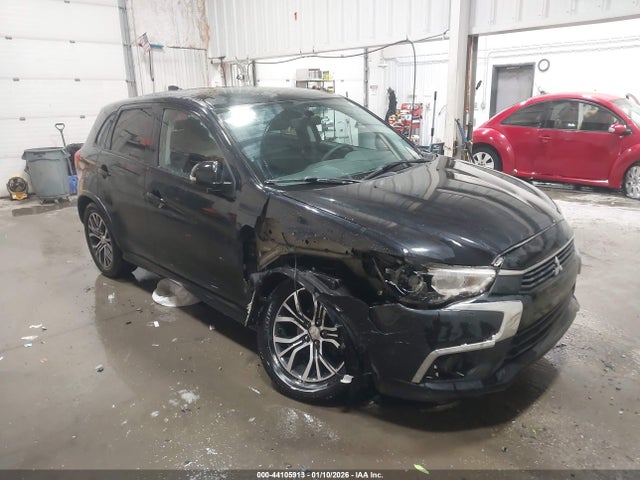 2017 MITSUBISHI OUTLANDER SPORT JA4AR3AU6HZ068222 Photo 0