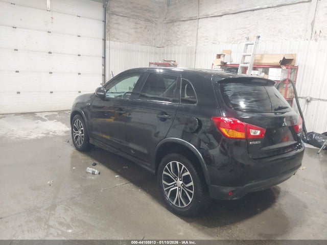 2017 MITSUBISHI OUTLANDER SPORT JA4AR3AU6HZ068222 Photo 2