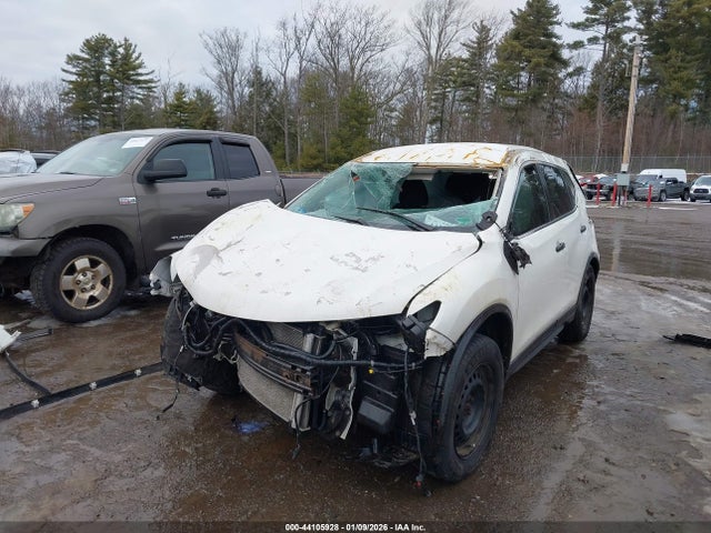 Nissan ROGUE S 2017 5N1AT2MT5HC746672 Image 2