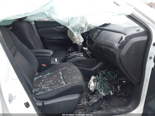 Nissan ROGUE S 2017 5N1AT2MT5HC746672 Image 5
