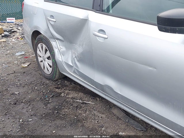 44105950 :رقم المزاد ، 3VW1K7AJ8EM383377 vin ، 2014 Volkswagen Jetta 2.0l S مزاد بيع