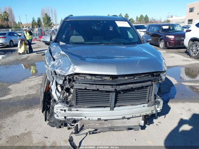 1GNEVGKW2PJ326556 Chevrolet Traverse Awd Lt Cloth