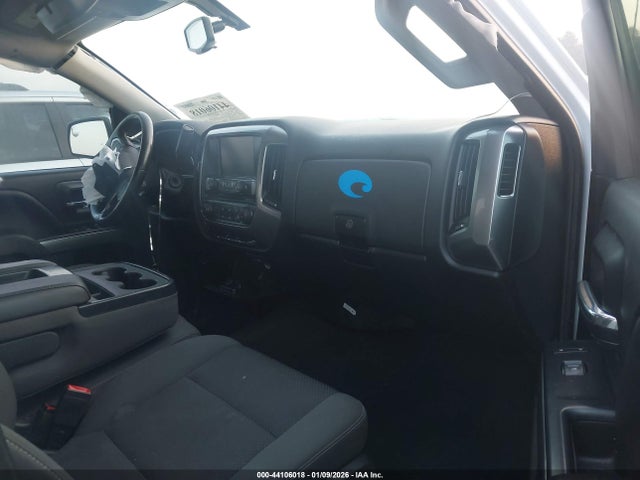44106018 :رقم المزاد ، 1GCUKREC2JF152587 vin ، 2018 Chevrolet Silverado 1500 1lt مزاد بيع