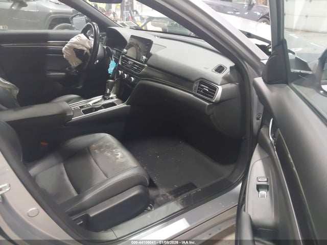 2022 Honda Accord Sport მანქანა იყიდება აუქციონზე, vin: 1HGCV1F34NA037173, აუქციონის ნომერი: 44106041
